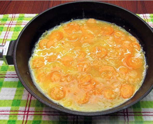 Omelet with Carrots and Onions step 3