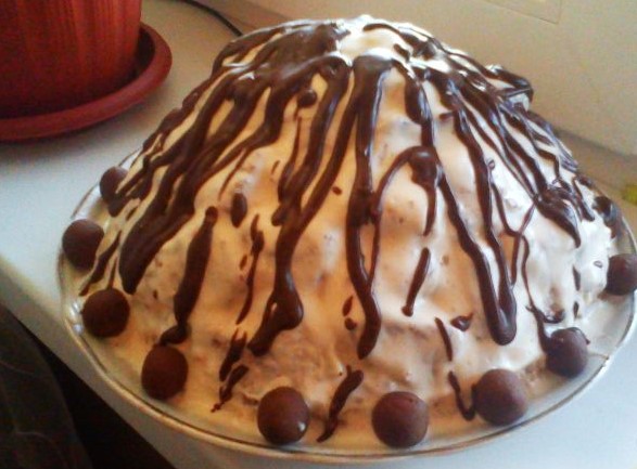 Cake “Pancho” with Pineapples