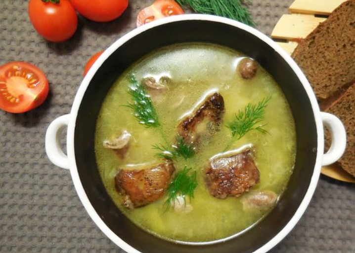 Rassolnik with Giblets and Pearl Barley