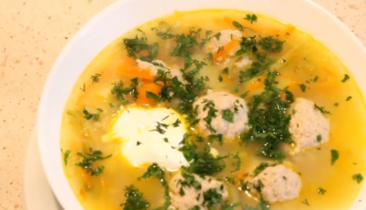 Rassolnik with Millet and Meatballs