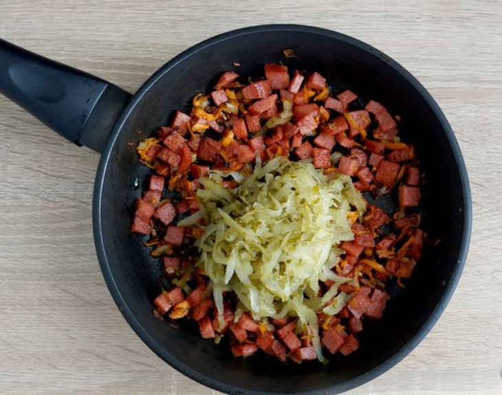 Rassolnik with Rice and Sausage step 9