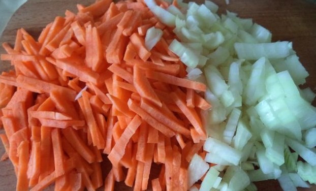 Red Borsch with Beef and Prunes step 2