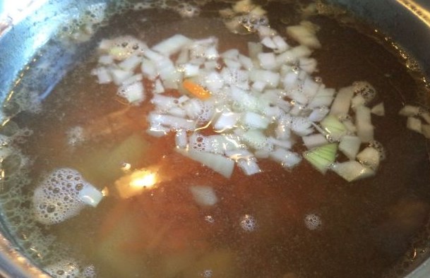 Red Borsch with Beef and Prunes step 5