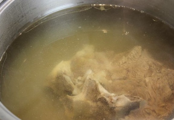 Red Borscht with Beef step 1