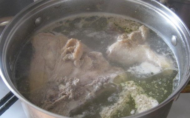 Red Borsch with Dumplings and Beans step 2