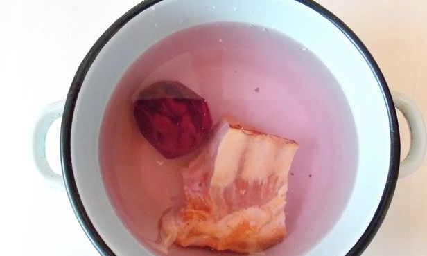 Red Borsch with Smoked Ribs step 1