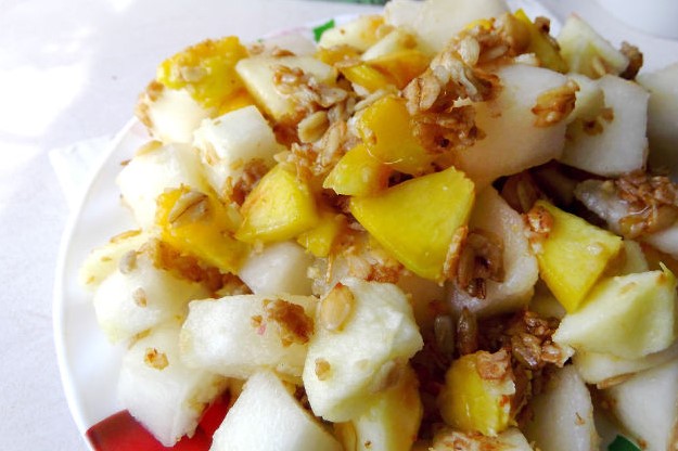 Fruit Salad with Melon and Muesli
