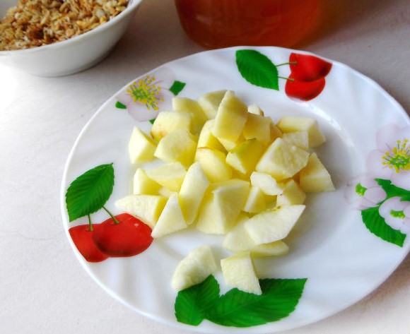 Fruit Salad with Melon and Muesli step 3