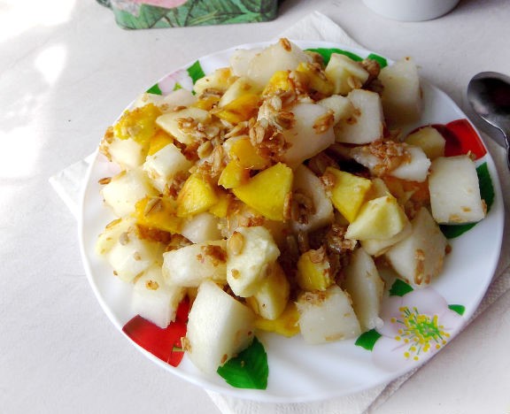 Fruit Salad with Melon and Muesli step 8