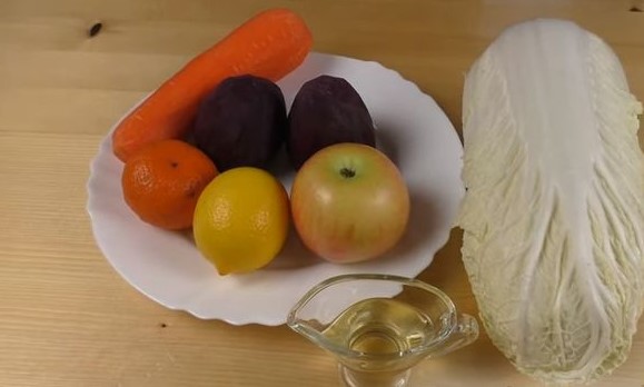 Raw Beetroot, Carrot and Cabbage Salad with Tangerines step 1