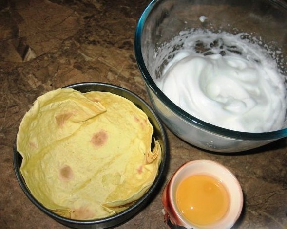 Scrambled Eggs “Orsini” in Pita Bread step 1