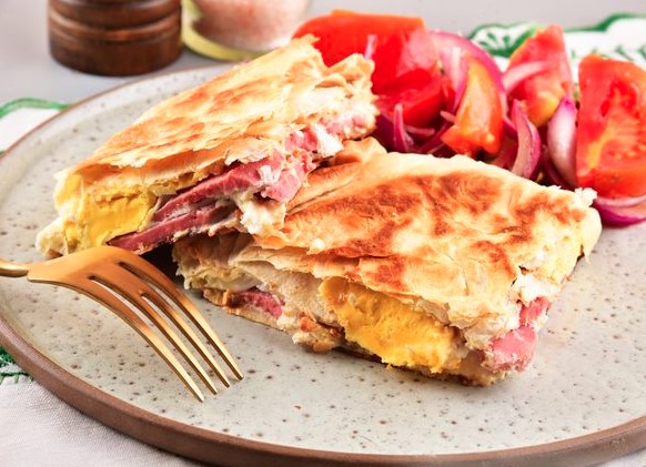 Scrambled Eggs with Sausage (in Pita Bread)