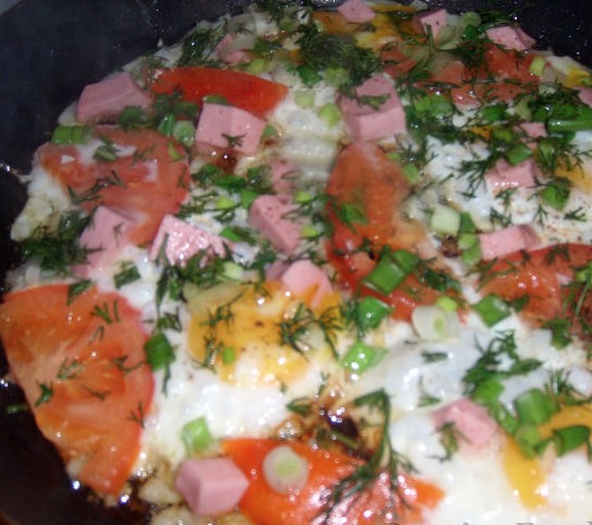 Scrambled Eggs with Tomatoes and Herbs