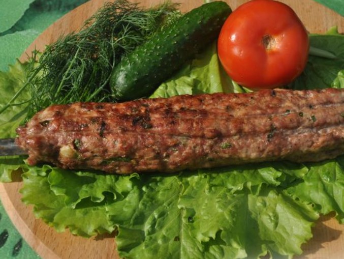 Lula Kebab with Lamb and Chicken Fillet (Grilled)
