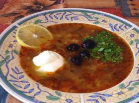 Spicy Pickled Tomato Soup with Beef