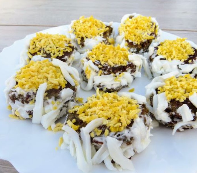 Liver and Egg Chamomile Snack