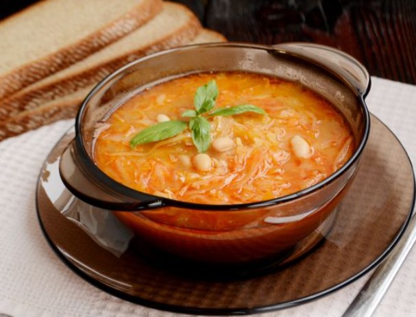Bean Soup with Sauerkraut