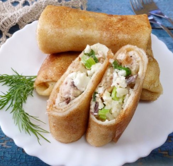 Stuffed Pancakes with Tuna, Rice and Egg