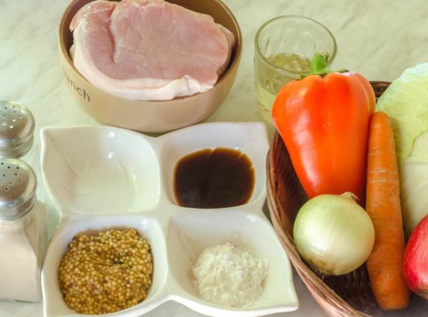 Meat “Accordion” Baked with Apples and Vegetables step 1