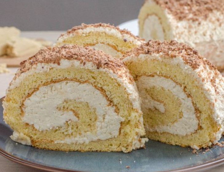 Sponge Cake Roll with Curd-Sour Cream and Halva