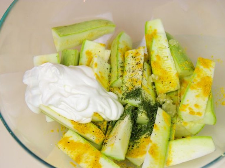 Zucchini Sticks Baked in Cheese Breading step 1