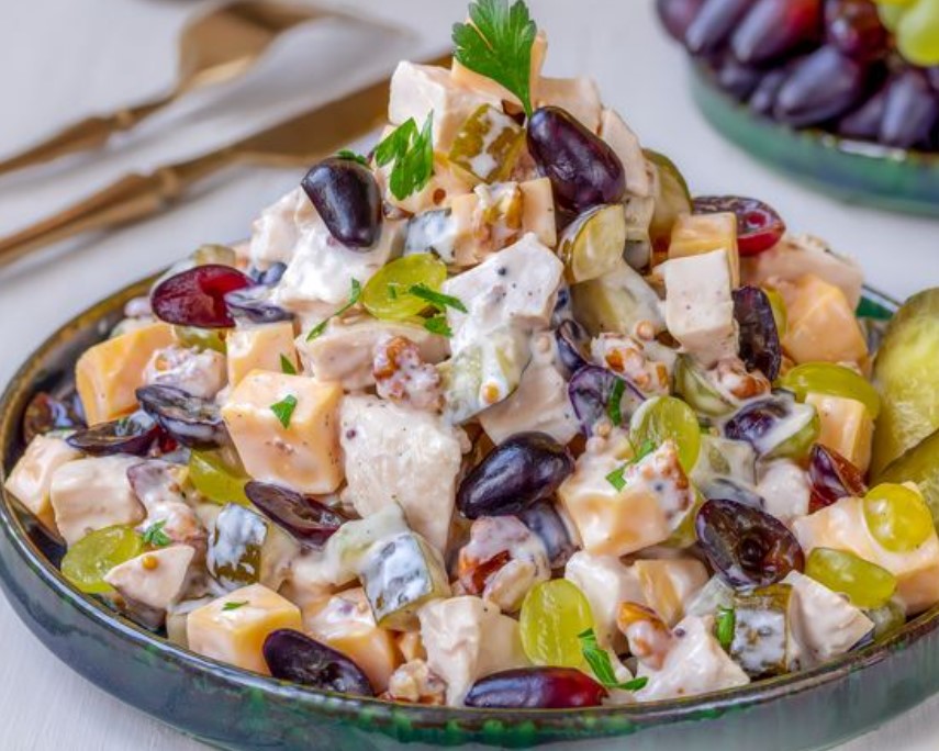 Salad with Chicken, Pickled Cucumbers, Grapes and Cheese