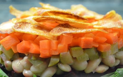 Layered Vinaigrette with Potato Chips
