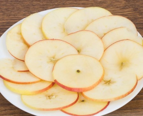 Apple Chips in the Oven step 2
