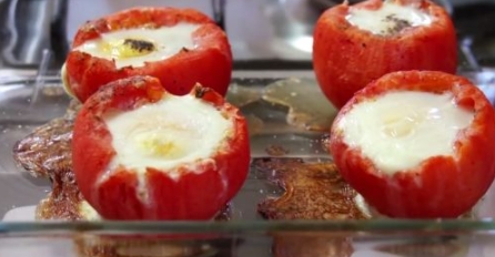 Egg in a Tomato, French step 5