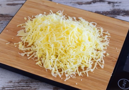 Squid Stuffed with Crab Sticks step 2