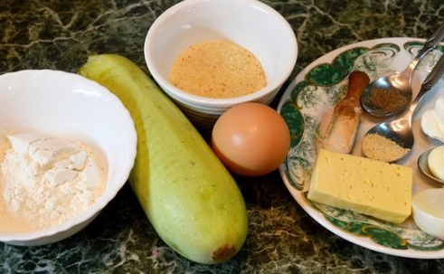 Baked Zucchini with Cheese Breading step 1
