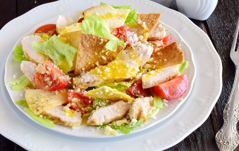 Caesar Salad with Lavash Chips