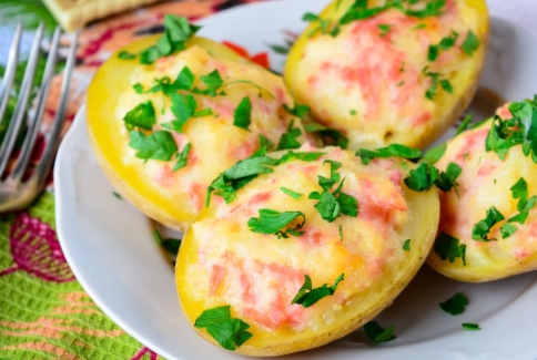 Potatoes Stuffed with Cheese and Sausage