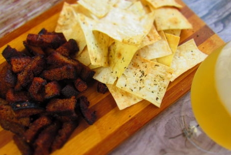 Lavash Croutons and Chips (Beer Snacks)
