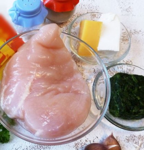 Chicken Fillet Stuffed with Spinach and Cheese step 1