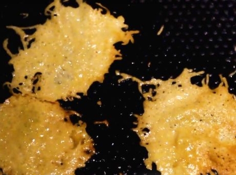 Homemade Cheese Chips