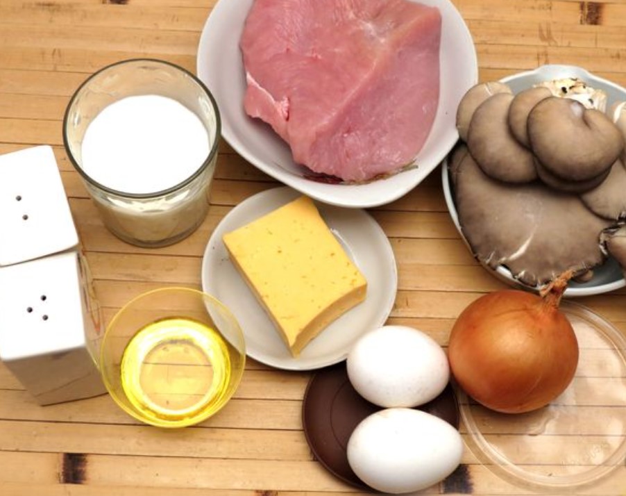 Turkey Rolls with Mushrooms, Eggs and Cheese, Baked in Sour Cream step 1