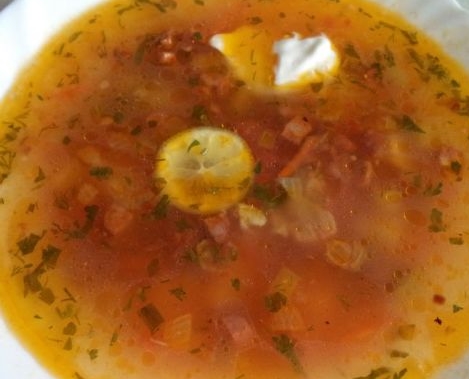 Solyanka with Chicken and Hunting Sausages