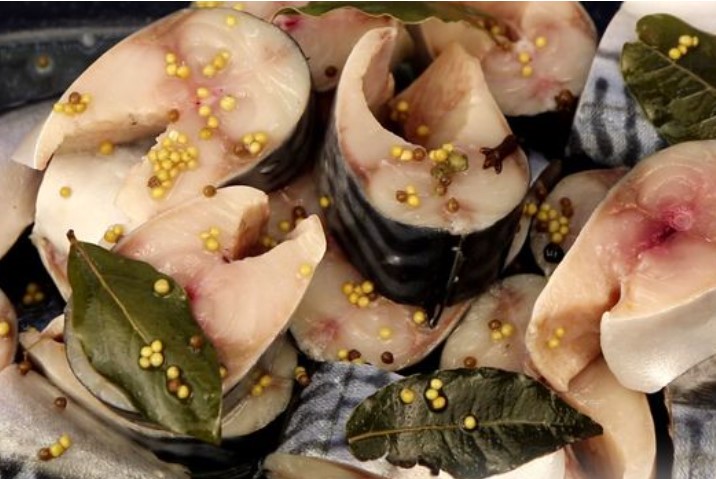 Lightly Salted Spicy Salted Mackerel