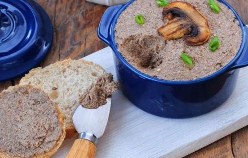 Mushroom Pate with Nuts