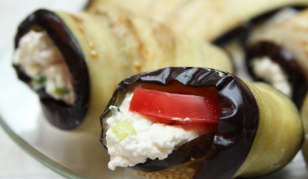 Eggplant Rolls with Cottage Cheese and Tomatoes