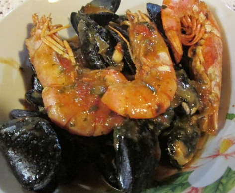 Mussels and Shrimps in Buzara Sauce