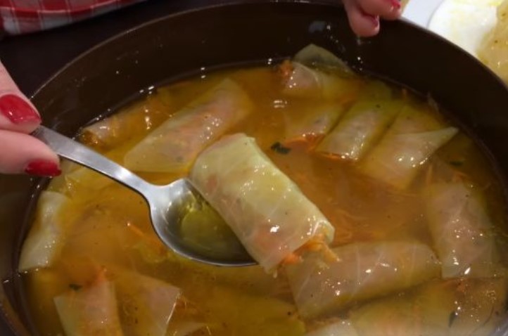 Korean Style Pickled Cabbage Rolls with Carrots step 16