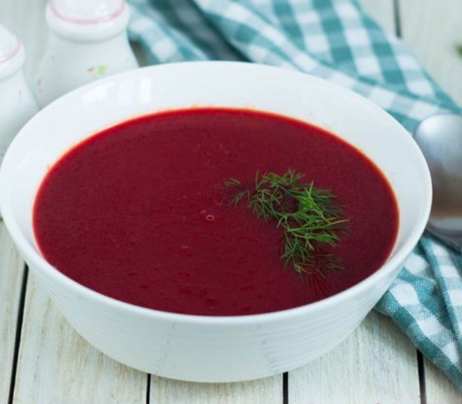 Beetroot Soup with Tomatoes