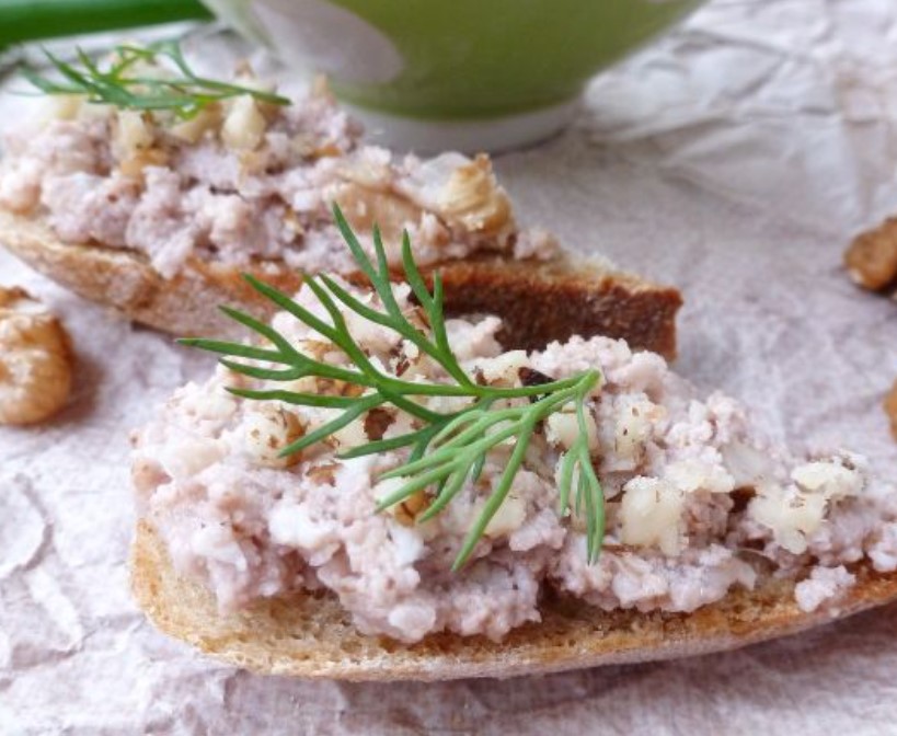 Egg Pate with Walnuts