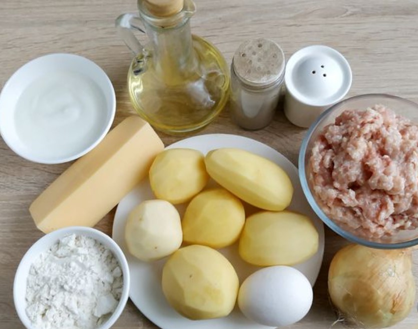 Potato Rolls with Minced Chicken step 1