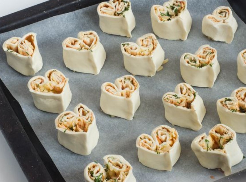 Puff Buns “Hearts” with Cheese step 8