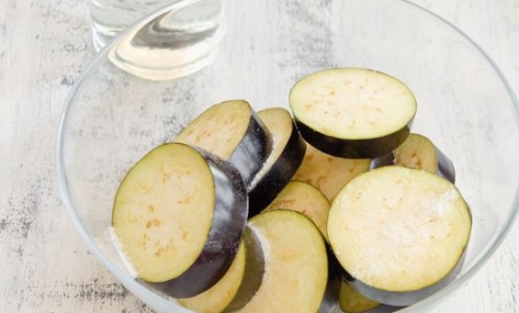 Baked Eggplant with Tomatoes and Cheese step 2