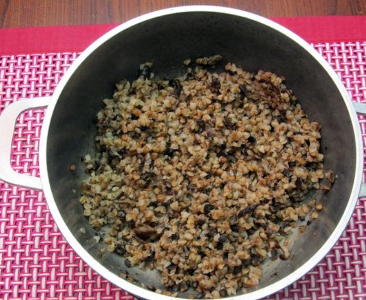 Stuffed Eggs with Buckwheat and Mushroom Filling step 8