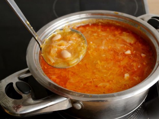 Bean Soup with Sauerkraut step 9